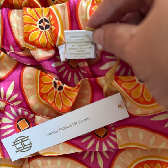 House of Harlow 1960 Pink and Orange Patterned Wide Leg Satin Pants - Picture 6 of 7